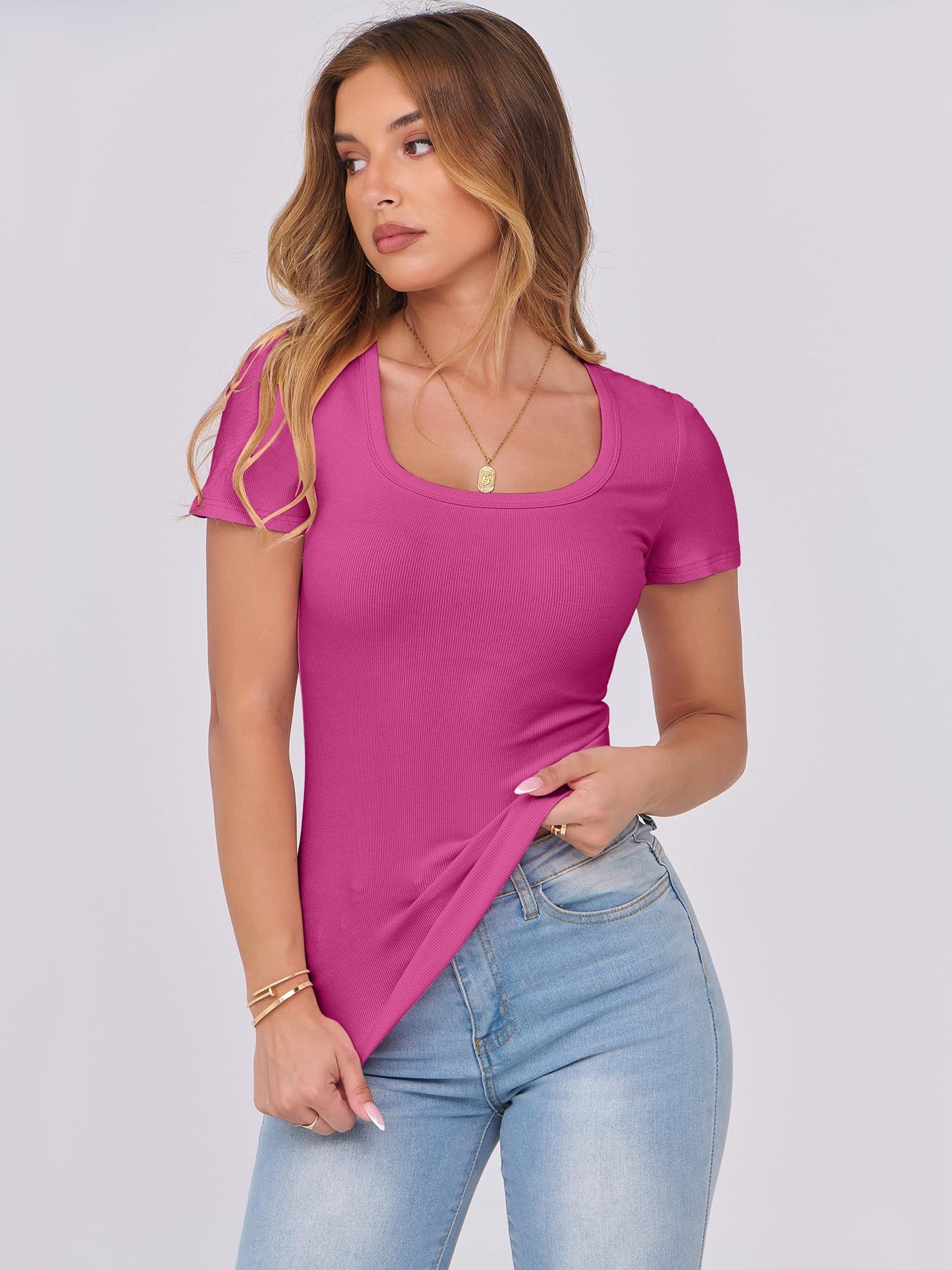 LUNIRO Women's Short Sleeve Tops Casual Scoop Neck Ribbed Knit Slim Fitted Basic Tee Shirts 2025 Summer Trendy Outfits